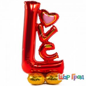 Фигура на подставке LOVE красная