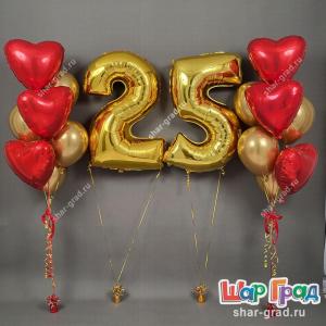 Фонтаны с шарами хром золотыми и сердцами девушке на 25 лет